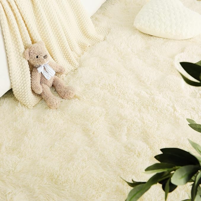 Fluffy Shaggy Area Rugs for Bedroom Bedside | Egoodhome™