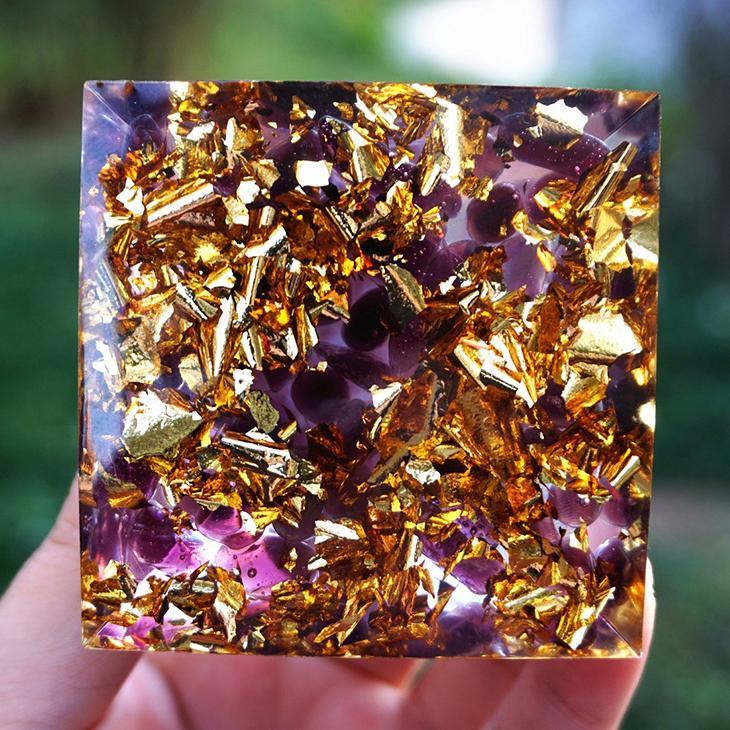 Orgonite Lapis Lazuli Sphere Pyramid