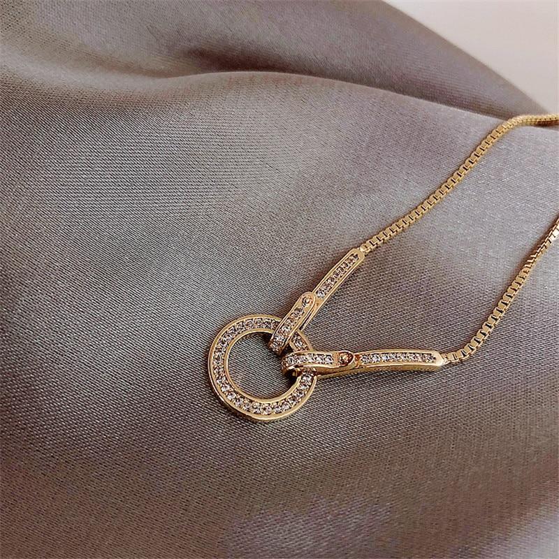 Fashionable Simple AAA Cubic Zirconia Pendant Bracelet for Woman Round Shiny Crystal Korean Bangle Female