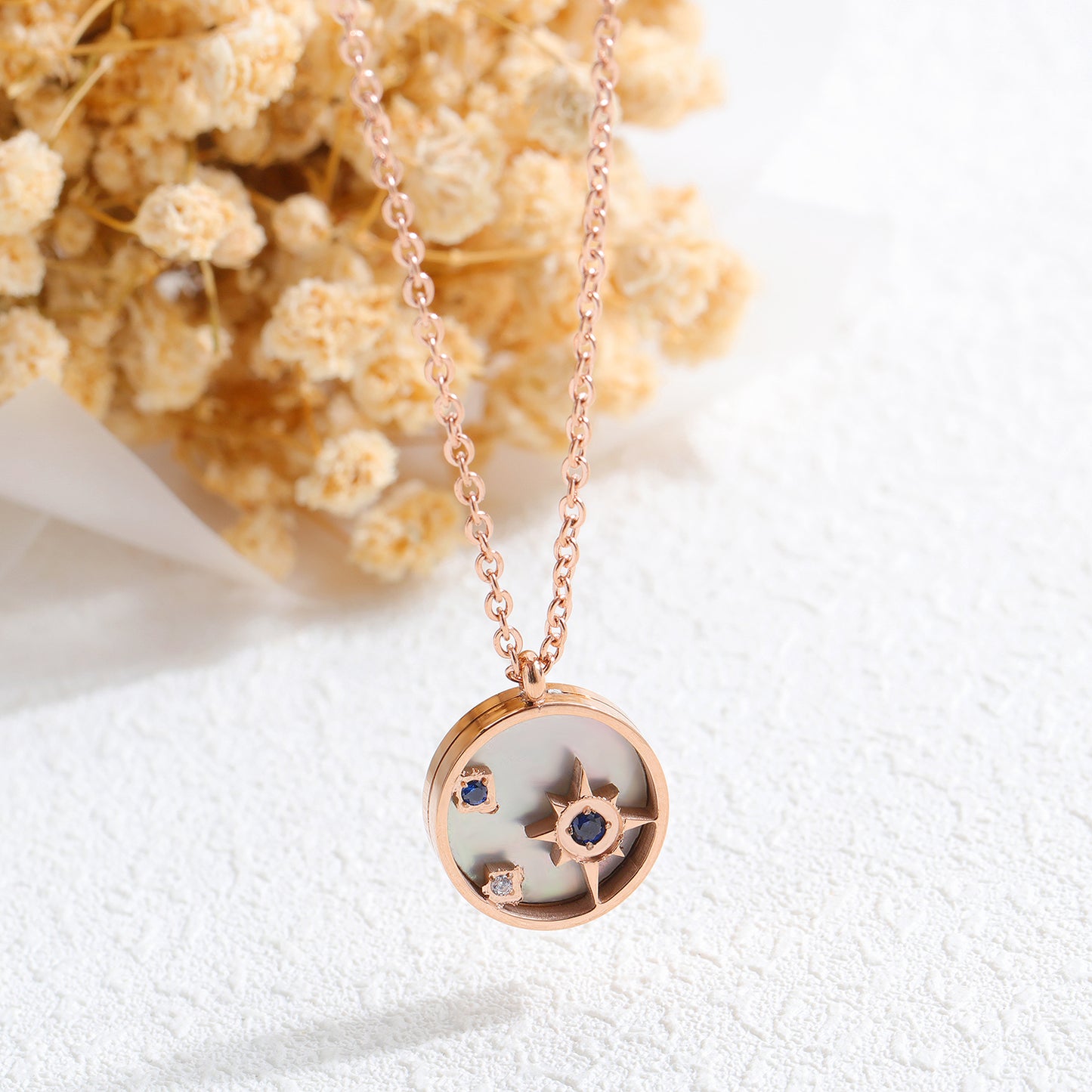 Geometric Round Necklace Titanium Steel Plated Rose Gold Diamond Clavicle Chain Lady