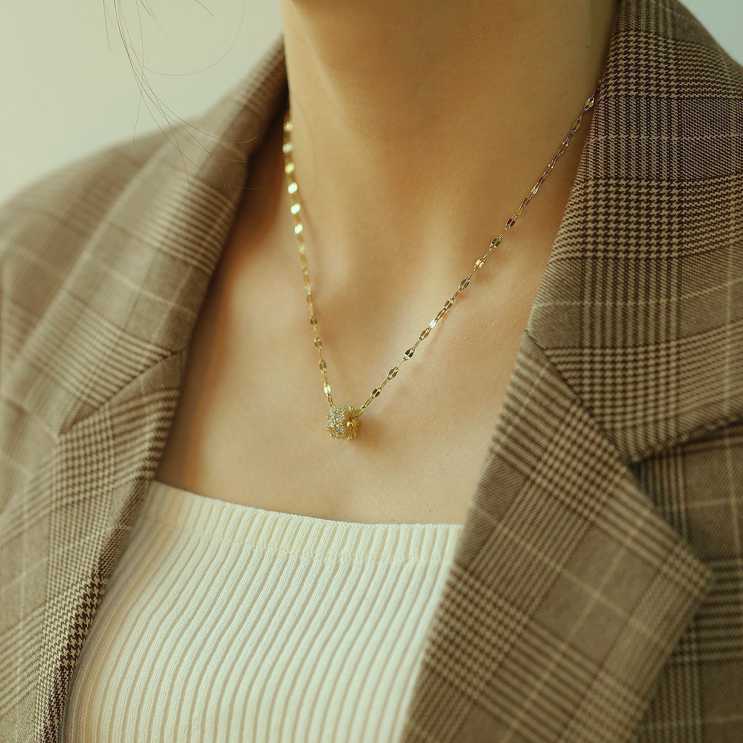 Women Chain Necklace Rose Gold/ Gold Minimalist Round CZ Shiny Unique Clavicle Chain Stainless Steel Copper