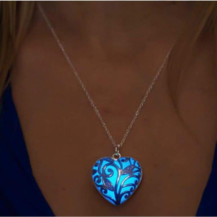 Necklace "Illuminated heart"