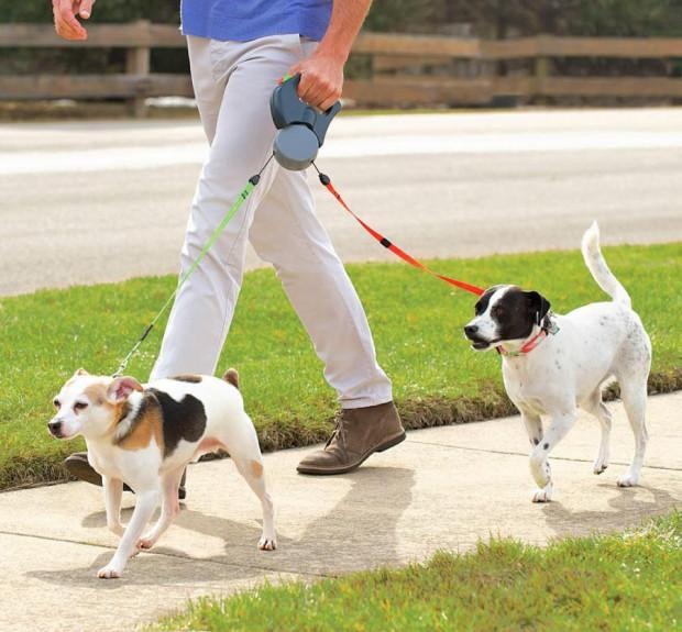 360° Tangle-Free, Heavy Duty Retractable Hoison Dog Leash with Anti-Slip Handle; One-Handed Brake, Pause, Lock. Easy Single Lock/Release Button and Ergonomic Handle