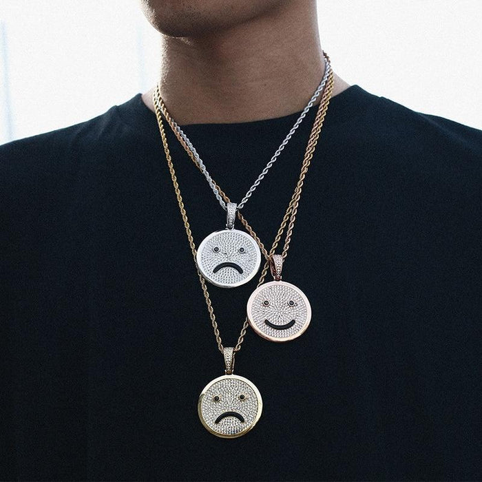Hip Hop Full Of Crystal Smiley Pendant Necklace
